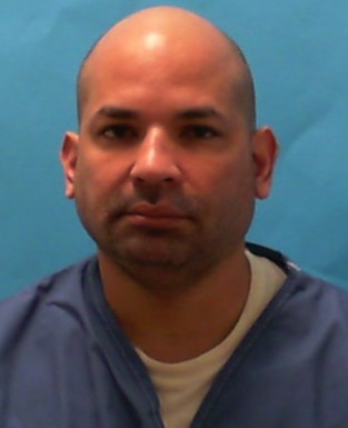 LUIS A HERNANDEZ